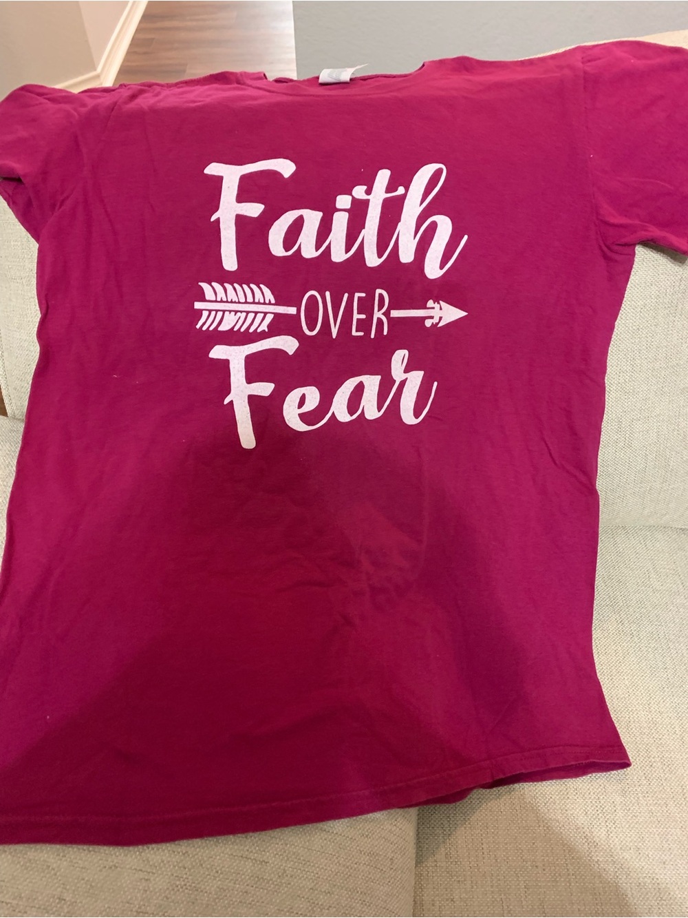 Women’s Faith Over Fear Graphic Tee